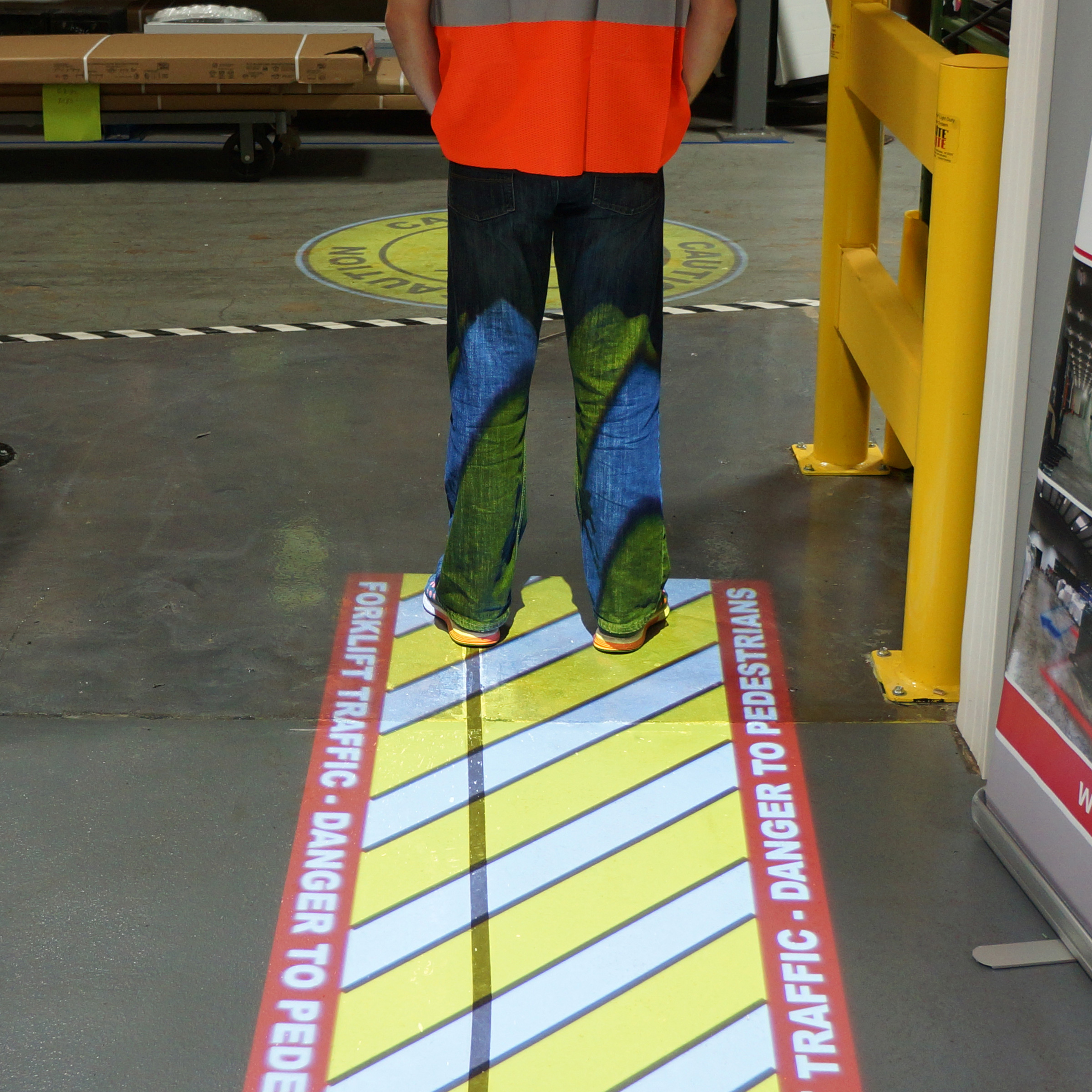 Installation de projecteur d'allée piétons virtuel (Laserglow) image 2