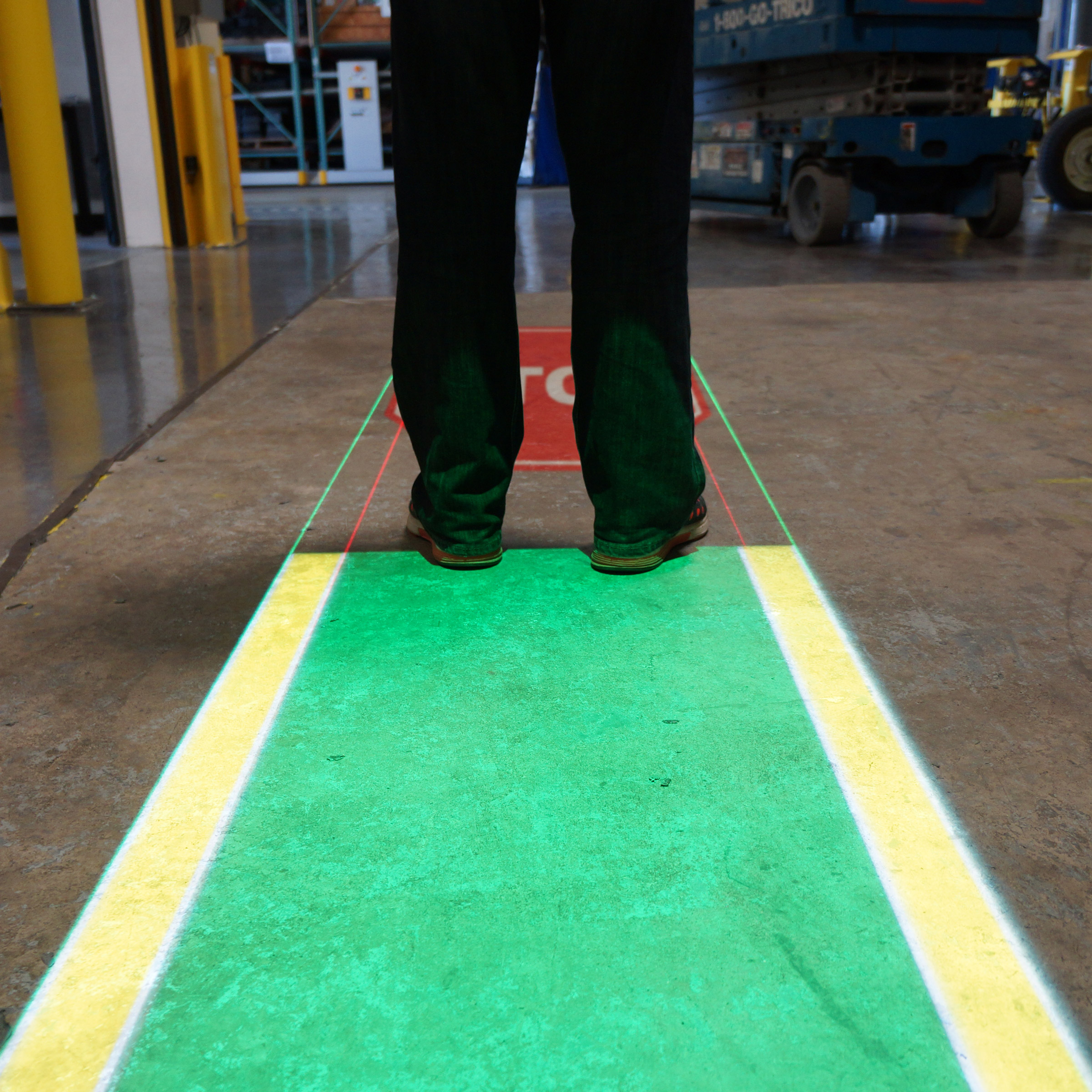 Installation de projecteur d'allée piétons virtuel (Laserglow) image 5