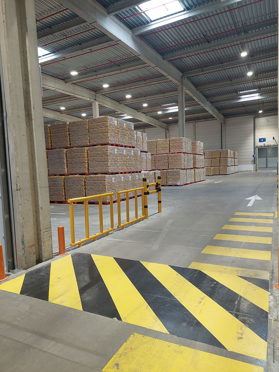 Réalisation de marquage et signalétique au sol pour les entreprises image 8