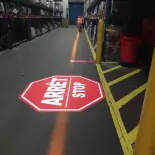 ligne-laser-lumineuse-panneau-stop-led-marquage-sol